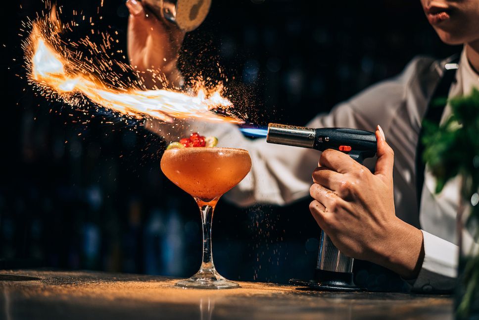 Modern cocktail techniques and presentation